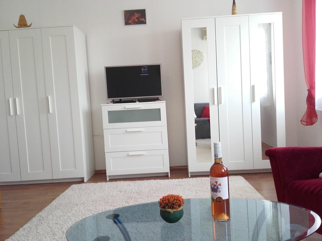 Eger Apartman Kültér fotó